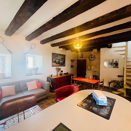 So British ! Appart Atypique Et Sa Petite Terrasse Poitiers Exterior foto